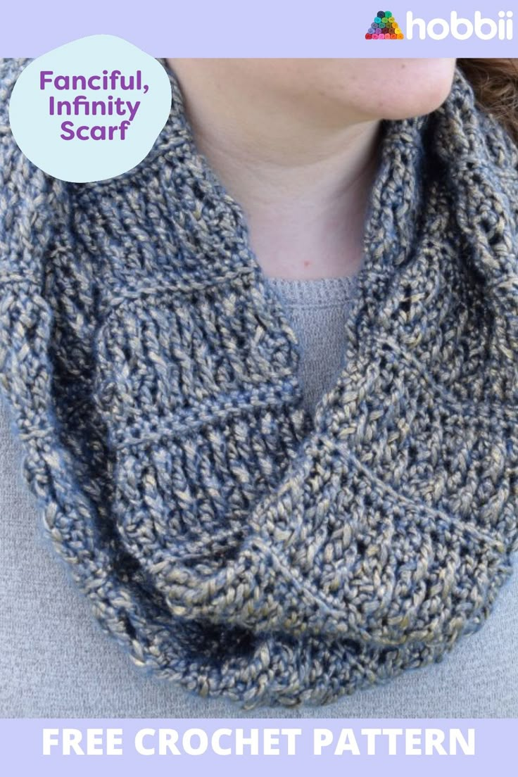 the free crochet pattern for this cowl scarf