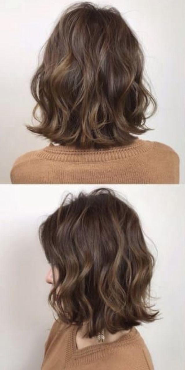 Best Short Haircuts For Frizzy Hair, Brown Wavy Bob Hair, Naturally Wavy Short Hair Mid Length, Mid Short Wavy Hair, Short Hair For Frizzy Thick Hair, Short Wavy Haircuts 2023, Cute Short Hairstyles Wavy Hair, Layers For Short Wavy Hair, Short Hair Loose Curls Soft Waves