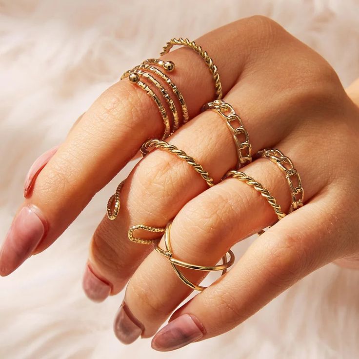 44311140172006 Rings Set For Women, Wedding Charm, Gold Rings Simple, Layered Rings, Gold Color Ring, Jewelry Photoshoot, Heart Shaped Rings, Geometric Ring, Boho Accessories