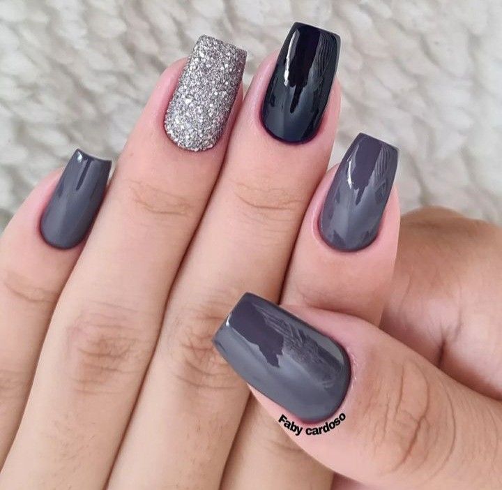 Veja como Mais de 12.842 mulheres aprendem dia após dia sem precisar sair de casa 👇👇 November Nails, Gray Nails, Thanksgiving Nails, Manicure E Pedicure, Love Nails, Nail Designer, Winter Nails, Christmas Nails, Nail Ideas