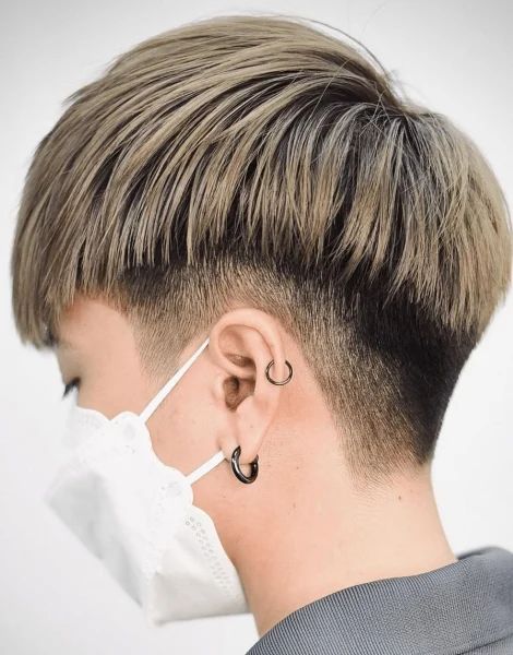 Block Haircut, Two Block Cut, Two Block Haircut, Trendy We Fryzurach, Men's Cuts, Low Fade Haircut, Korean Haircut, Monochrome Makeup Look, Boy Cut