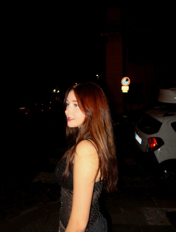 Girl with brown hair and a sequin top is standing in the street at night How To Take Flash Photos, Photo Night Ideas, How To Take Photos At Night, How To Take Pictures At Night, Dark Photo Ideas Instagram, Nighttime Flash Photography, Flash Camera Photoshoot, Nighttime Picture Ideas, Pictures In The Dark With Flash