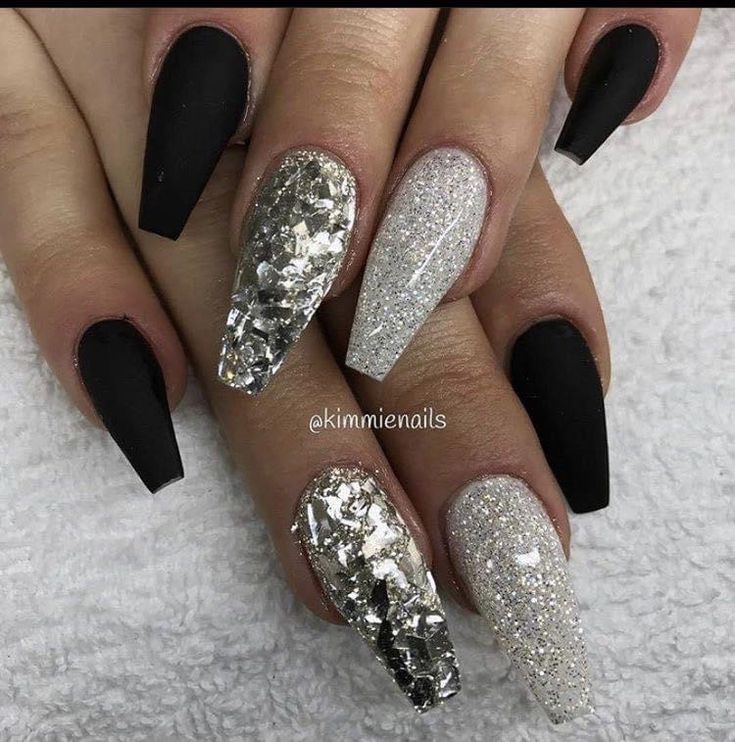 Nail Art Ideas For Winter, Snow Nail Art, Nail Art Design 2023, New Years Nails, New Years Eve Nails, Matte Nails Design, Cute Acrylic Nail Designs, Designs Nail, Sparkle Nails