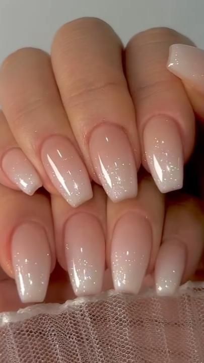 Sparkly Ombre Nails, Ombre Gel Nails, Nail Extensions Acrylic, Wedding Day Nails, Fall Nail Ideas, Ombre Nails Glitter, Gel Nail Extensions, Ombre Acrylic Nails, Ombre Nail Designs