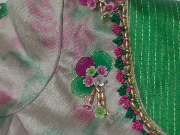 Simple cotton saree simple brooches work blouse design ���🎇✨ Simple Brooches Blouse Design, Simple Cotton Saree, Saree Simple, Blouse Work Designs, Work Blouse, Blouse Design, Cotton Saree, Blouse Designs, Brooches