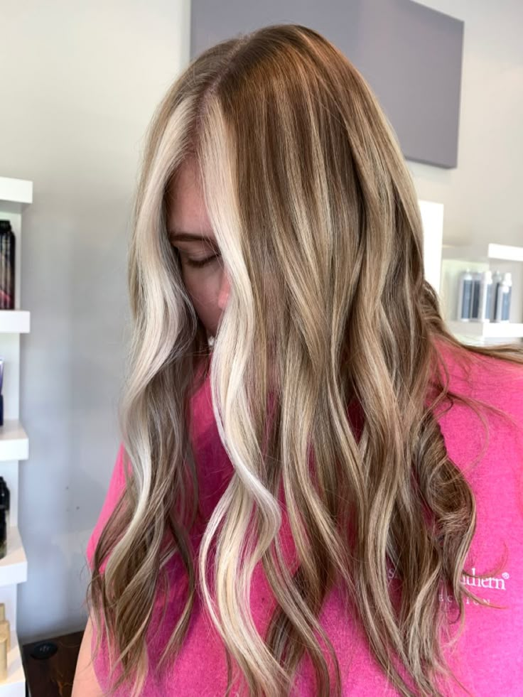 Hair Inspo Color Money Pieces, Lowlights For Brunettes Money Piece, Blonde Highlights With Money Pieces On Brown Hair, Blonde Highlights With Thick Money Piece, Golden Brown With Money Piece, High And Low Lights With Money Piece, Money Prices With Highlights, Brown Hair Thick Money Piece, Different Types Of Money Pieces