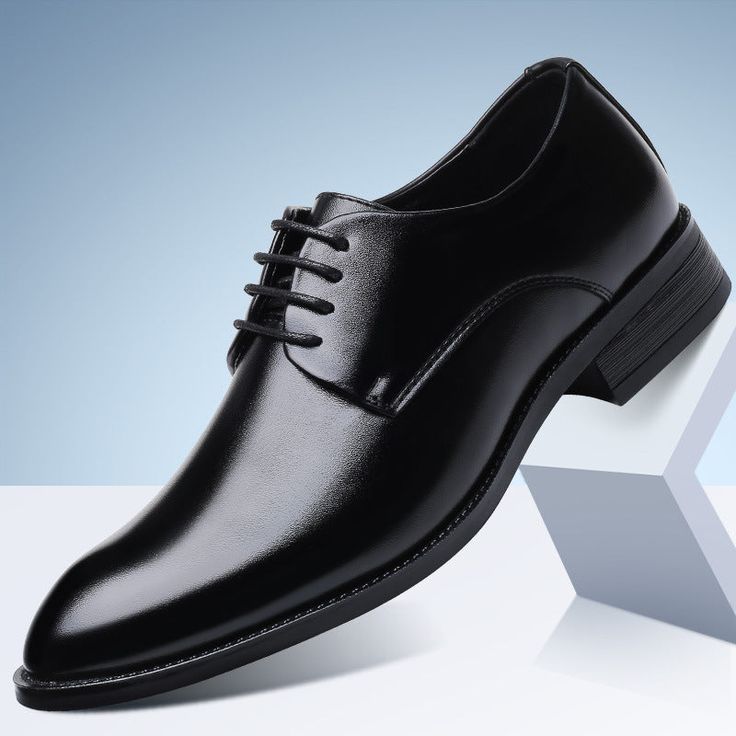 Men's Business Leather Shoes Applicable gender: male Size information: Men Suit Shoes, Mens Black Dress Shoes, Men's Wedding Shoes, Men's Dress Shoes, Leather Formal Shoes, Business Men, Brown Oxfords, Suit Shoes, Oxford Shoes Men