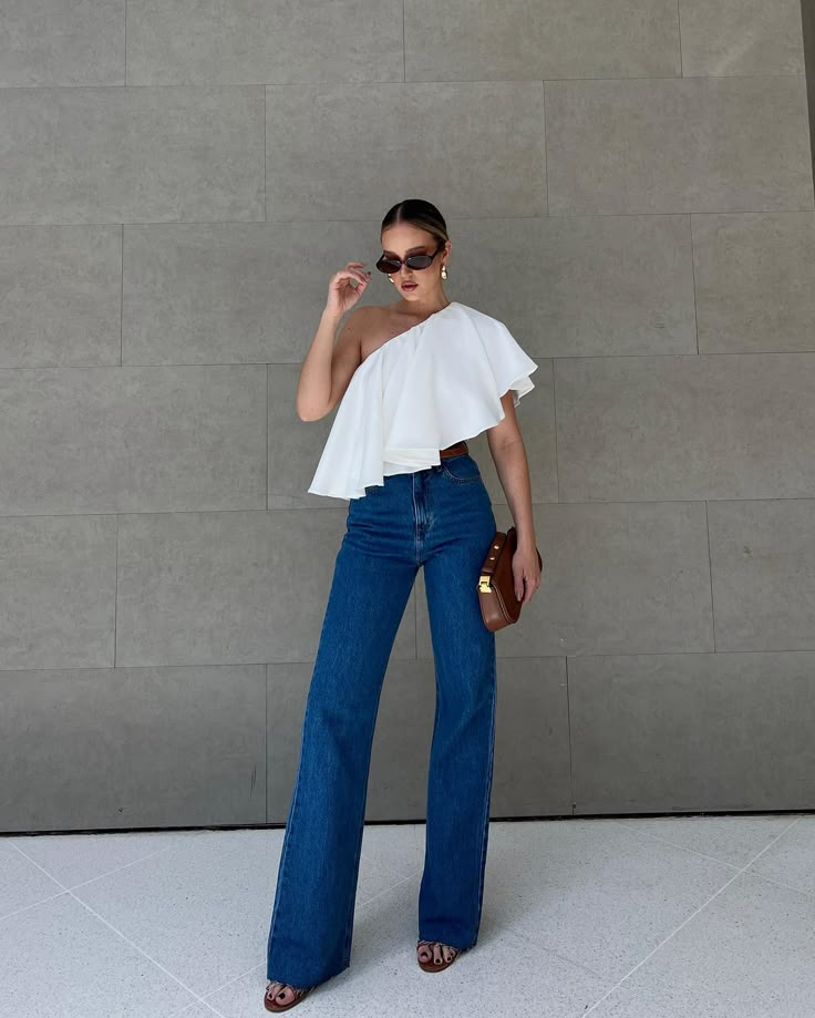 12 Hermosas Ideas De Outfits Elegantes Juveniles Que Debes De Probar Este 2024 - Casual Jeans Outfit Summer, Corporate Baddie Outfits, Outfit Elegantes, Chique Outfit, Corporate Baddie, Looks Chic, Professional Outfits, Casual Summer Outfits, Looks Vintage