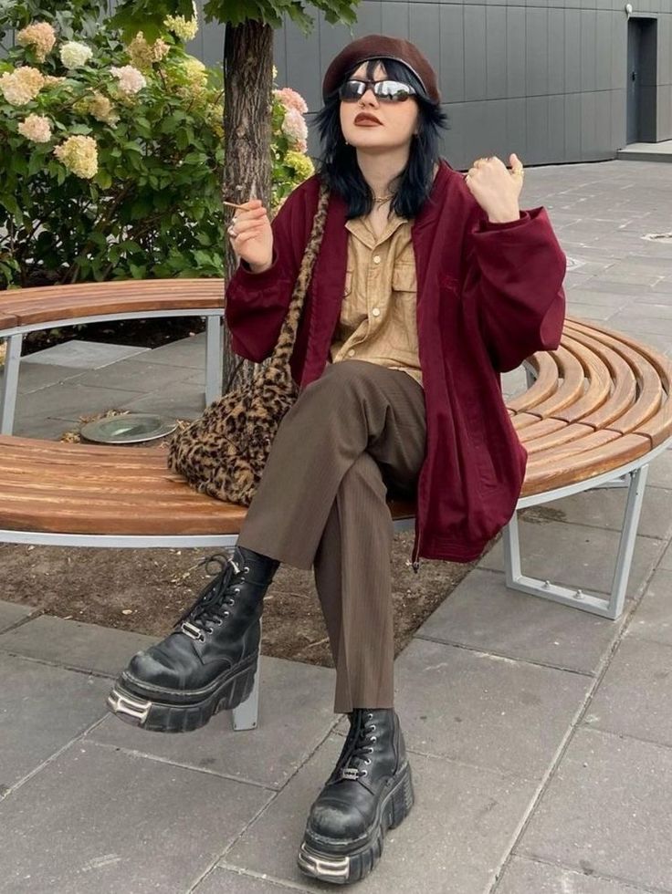 Non Binary Femme Fashion, Best Dressed Ashley Outfits, Indie Sleaze Aesthetic Outfits, Arthoe Fashion, Red Accent Outfit, New Wave Outfits, Jazz Aesthetic Clothing, Mode Queer, Mini Dress Spring