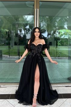 Black Wedding Gowns, Split Prom Dresses, Dress With Embroidery, Black Prom Dress, Black Prom, Black Tulle, Black Wedding Dresses, Tulle Prom Dress, Unique Dresses