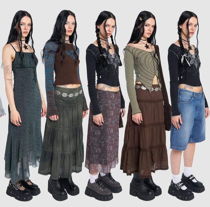 2000s Japanese Fashion, Minga London, Earthy Outfits, Baby Tees, Swaggy Outfits, Hippie Outfits, Alternative Outfits, Fairy Grunge, Edgy Outfits