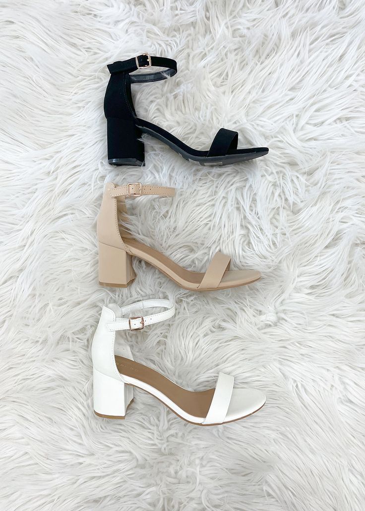 These heels feature a simple top strap and a thin buckled strap around the ankle. Black Court Heels, Prom Shoes Small Heel, Heels Design Ideas, Small Heels Aesthetic, Grad Heels Grade 8, Heels For Long Dresses, Heals Aesthetics, Cute Heels For Teens, Cute Heels Aesthetic