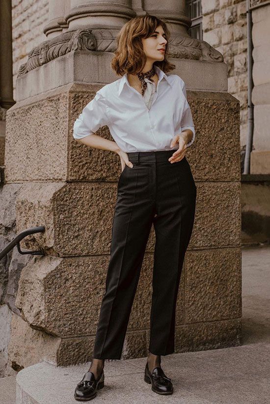 Black Loafers Outfit, Spring Workwear, Mode Ab 50, Women's Work Clothes, White Shirt Outfits, Black Ankle Pants, Winter Typ, Spring Work Outfits, Office Casual Outfit