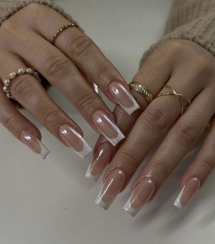 French Tip With Chrome On Top, French Nails With Pearl Powder, Chrome Drip French Tip Nails, Silver Outline French Nails, Champagne Nails Square, White French Nails With Chrome, White Shimmer French Tip Nails, French Tip With Shimmer, French Chrome Square Nails