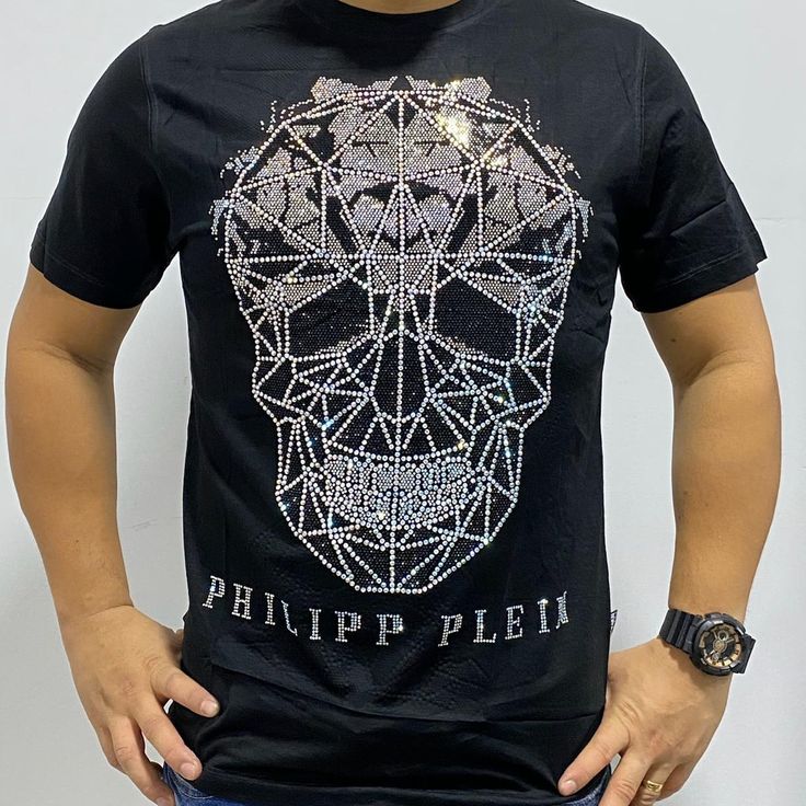 Phillips Plein, Rhinestone Decal, Blazer Outfits Men, Embroidery Neck Designs, Men Fashion Casual Outfits, Philipp Plein, Blazer Outfits, Kids Pants, Venom