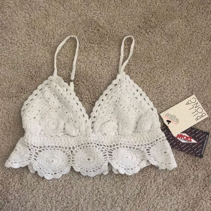 Nwt Billabong Barely There Xs Crocheted Top. Never Been Worn. Super Cute But Never Found A Time To Wear It. Cute White Crop Top For Summer, Casual White Crochet Top For Beach Season, White V-neck Crop Top For Beach Season, White V-neck Summer Crop Top, White Cotton Crop Top For Vacation, Trendy Fitted White Crochet Top, Trendy White Fitted Crochet Top, White Cotton Crochet Top For Beach, White Fitted Crochet Top For Vacation