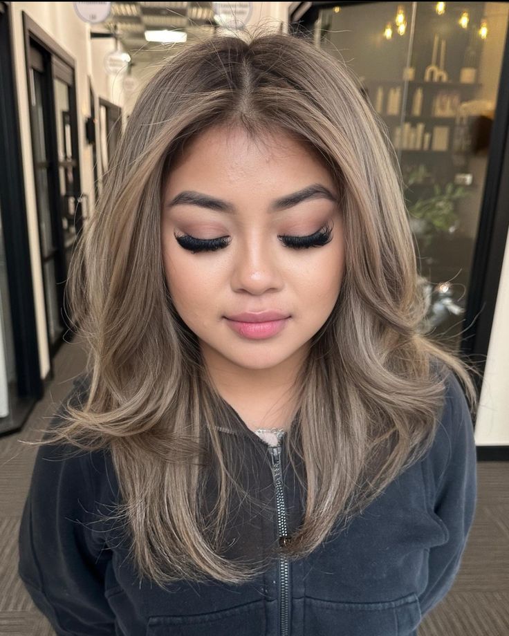 Asian Cool Brown Hair, Brown With Minimal Highlights, Ash Brown Hair On Tan Skin, Dyed Asian Hair Colour, Ashy Honey Brown Hair, Light Hair Color Ideas For Short Hair, Dark Blonde Toner Shades, Asian Milk Tea Hair, Mom Hair Color Ideas