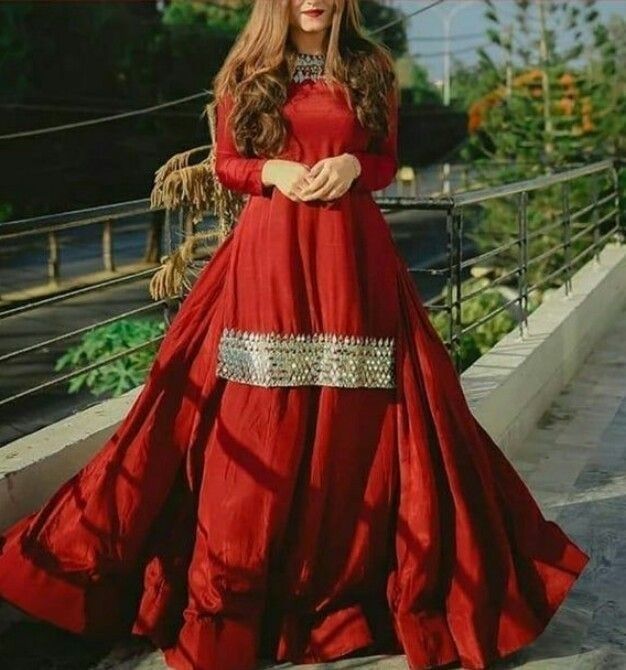 Red Color Outfits, Red Colour Dress, Dress Designs For Girls, Dress Designing, Womens Trendy Dresses, Stylish Short Dresses, Pakistani Dresses Casual, Beautiful Pakistani Dresses, Fancy Dresses Long