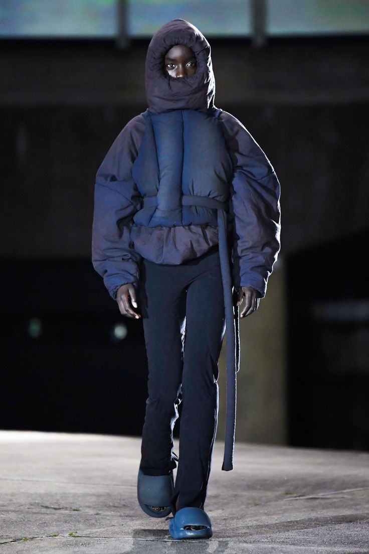 Yeezy Fashion, Yeezy Season, Archive Fashion, Neue Outfits, Futuristic Fashion, Season 8, Mode Inspo, Kanye West, Fitness Inspo