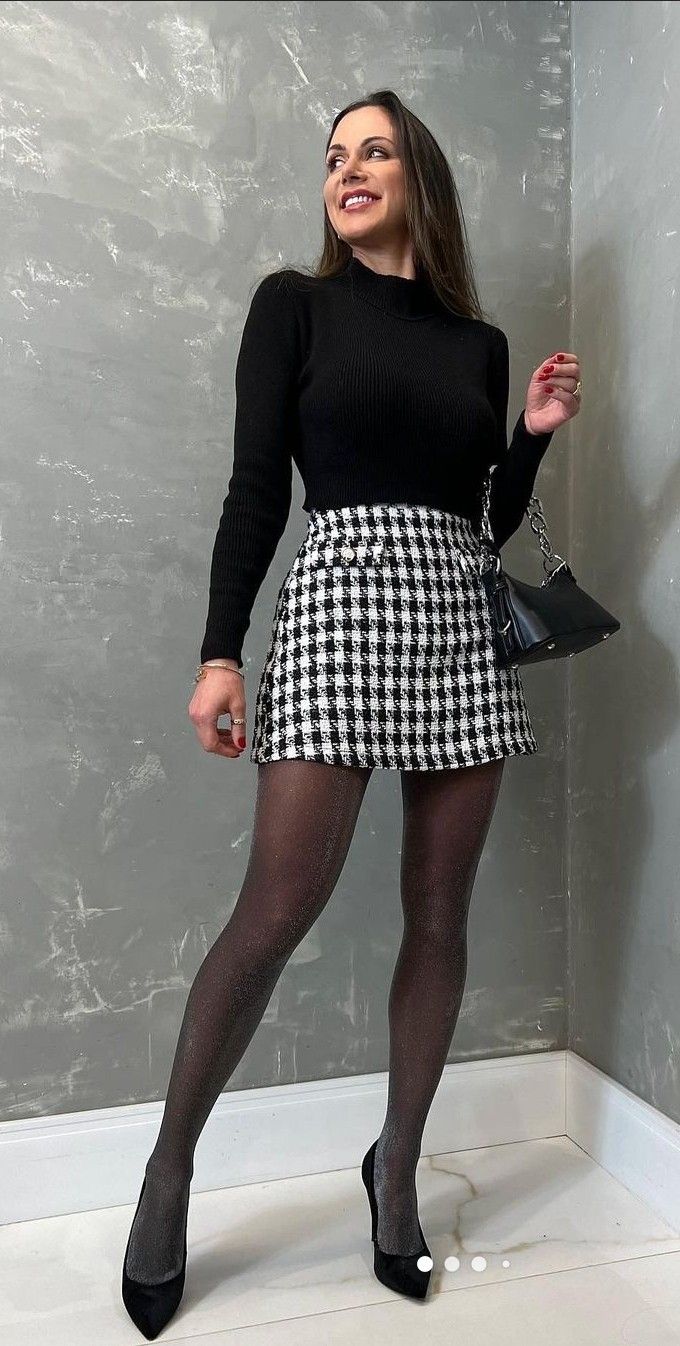 Office Wear Women Work Outfits, Outfit Formal Mujer, Black Skort, Rock Outfit, The Royals, Beauty Tricks, The Royal Family, Business Outfit, Casual Chic Outfit