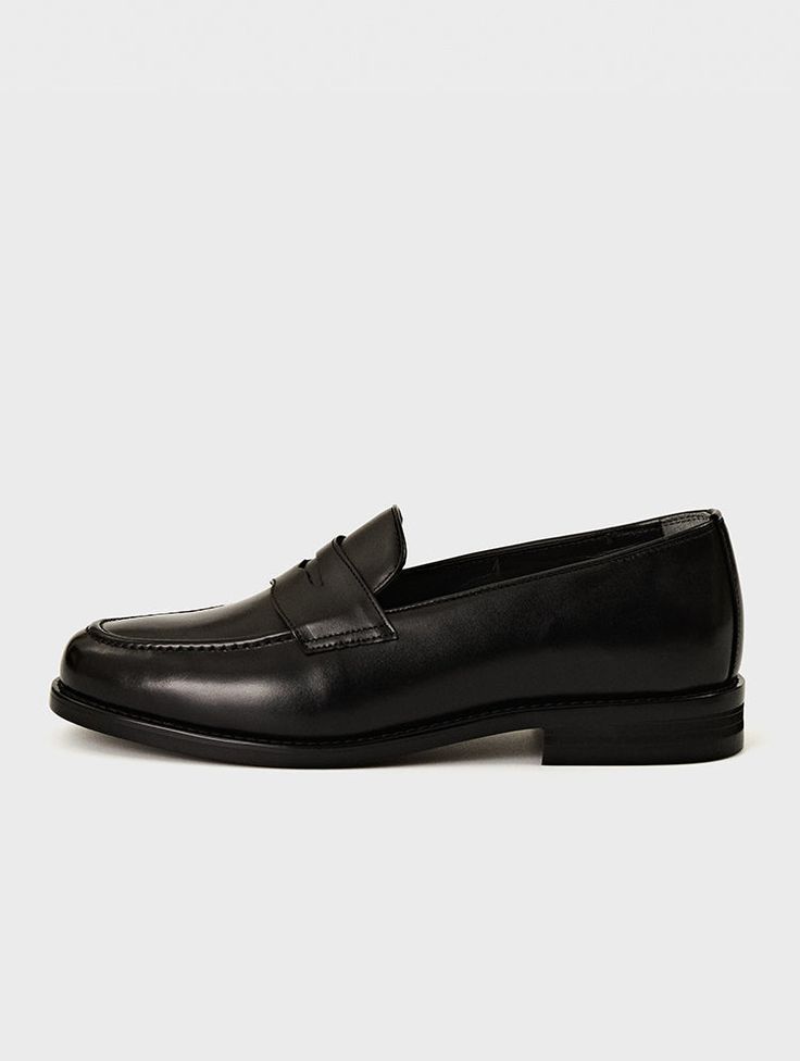 Best Black Penny Loafers Classic Slip-ons With Rubber Sole And Flat Heel, Classic Slip-on Flat Heel Oxfords, Classic Leather Slip-on Shoes For Office, Classic Closed Toe Slip-ons With Textured Sole, Classic Spring Business Casual Slip-ons, Classic Slip-on Closed Toe Dress Shoes, Modern Business Slip-ons For Spring, Classic Flat Slip-ons For Business, Classic Flat Oxfords With Removable Insole