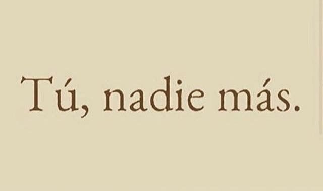 the words tu naddie mas written in brown ink