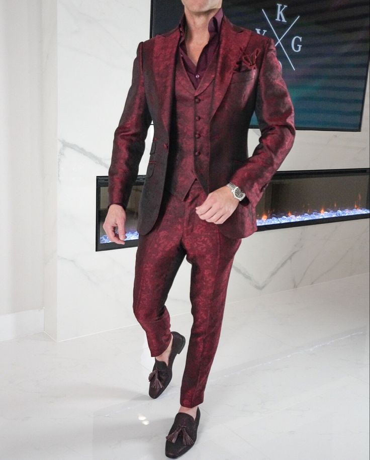 Omg 😱 How insane does this family of burgundies and rubies pair?? 🔥🔥🔥 Showcasing our latest Ruby Brillo 3 piece look. Speechless 😶 #sebastiancruzcouture #rubylook #allburgundy #uniquestyle #mensclothing #mensfashion #menswear #suitstyle #suits #rolexwatch Formal Jackets For Men, Build A Wardrobe, Stylish Jackets, Suit Style, Jackets For Men, Live In The Now, Jackets Online, Top Sales, Look On