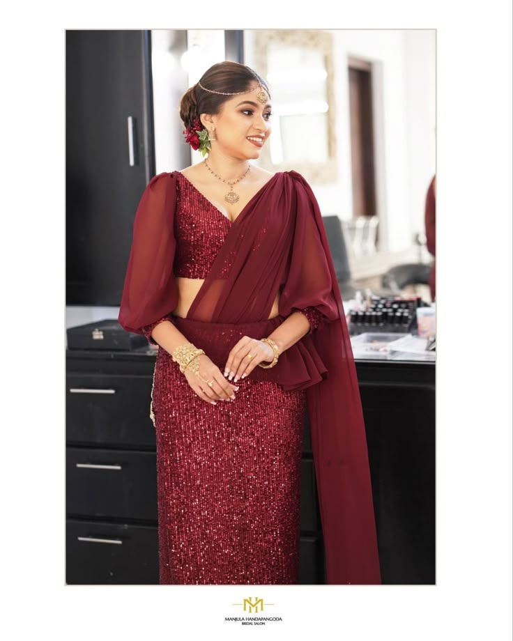 Wedding Saree Jacket Designs Latest, Kandiyan Saree Blouse Designs, Kandyan Bridal Saree Designs, Kandian Saree Jacket Designs Latest, Kandiyan Saree Designs, Modest Blouse Designs Saree, Wedding Saree Jacket Designs, Kandyan Saree For Party, Osariya Designs