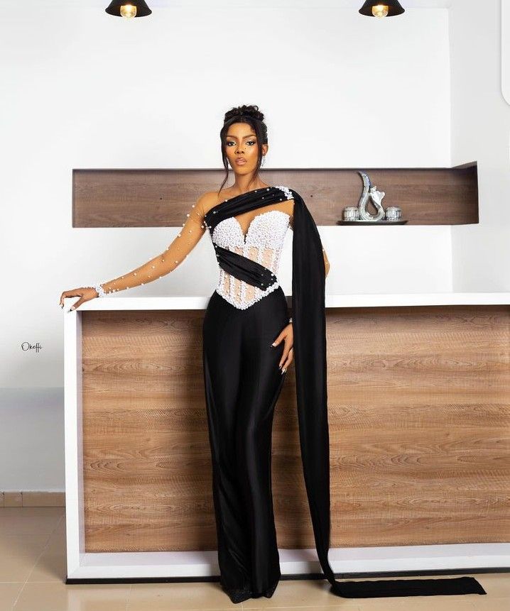 Jumpsuit Birthday Outfit Ideas, Corset Graduation Outfit, Corset Jumpsuit Outfit, Fancy Jumpsuit, Satin Outfits, Best Corset, Graduation Suits, African Print Maxi Skirt, Classy Jumpsuit