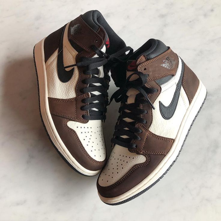 Modern Notoriety on Twitter: "How the Mocha 1’s should’ve been?… " Sepatu Air Jordan, Shoes 2021, Dr Shoes, Jordan Shoes Girls, Black Jordans, Fresh Shoes, Hype Shoes, Shoe Inspo, Aesthetic Shoes