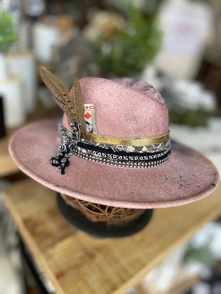 Burned hats are the new trend, so keep your style updated with one of our unique burned hats! These are perfect for any occasion and gift! Our one of a kind burned western rancher hats sell quickly.  If you see one you like, don't wait!!!! All hats are adjustable    ****ALL SALES ARE FINAL ON RANCHER HATS**** Custom Fedora Hat Ideas, Diy Hats For Women, Western Hat Styles, Felt Hats For Women, Western Hats For Women, Rancher Hats, Womens Western Hats, Burned Hats, Boho Hats