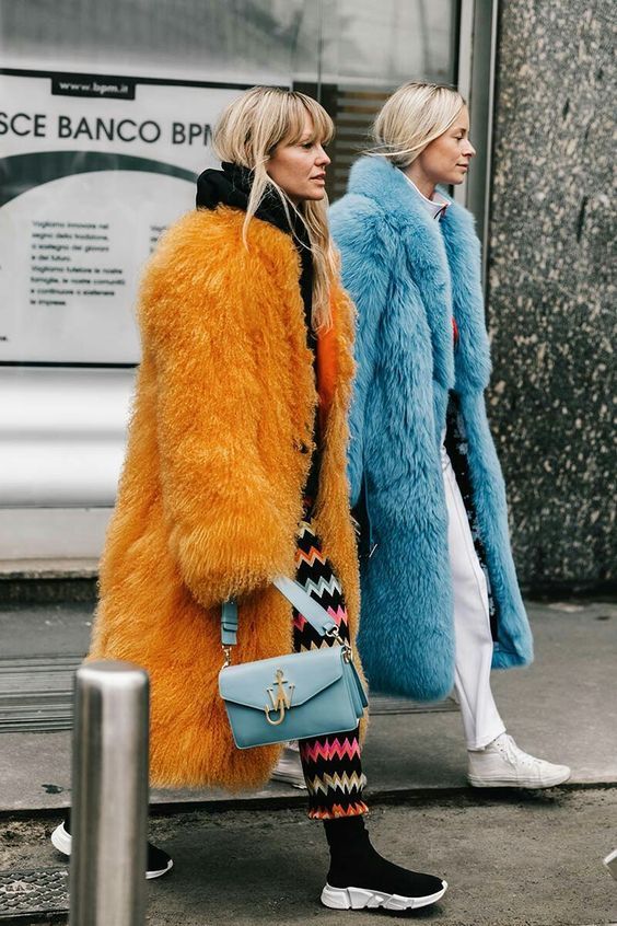 15 THINGS ONLY FASHION GIRLS UNDERSTAND! Winter Mode, Milano Fashion Week, Looks Street Style, Street Style Winter, Olivia Palermo, Fur Coats, Street Style Inspiration, Mode Inspo, Fur Fashion