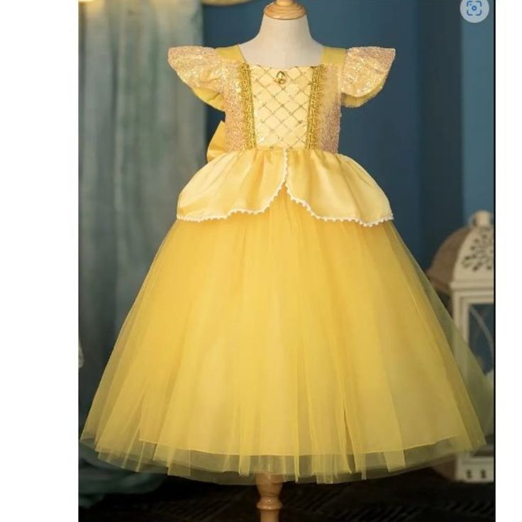 Brand New In Package Belle Beauty And The Beast Dress, Beauty And The Beast Dress, Belle Beauty And The Beast, Belle Beauty, Princess Belle, Girls Halloween, Easy Halloween Costumes, Halloween Costumes For Girls, Dress Girls