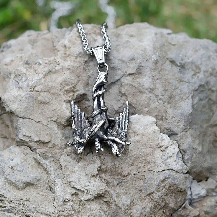 Stainless Steel Men's Necklace Satan's Fallen Angel Amulet Punk Vintage Jewelry Lucifer Fallen Angel, Sigil Of Baphomet, Wolf Pendant Necklace, Angel Devil, Wolves Pendants, Sophisticated Jewelry, Angel Jewelry, Biker Jewelry, Angel Necklace