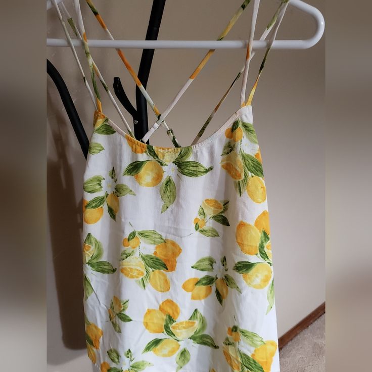 Lemon Pattern Summer Yellow Lemon Print Top, Yellow Lemon Print T-shirt For Spring, Cotton T-shirt With Lemon Print For Spring, White Lemon Print T-shirt For Summer, Spring Yellow T-shirt With Lemon Print, Lemon Patterns, Yellow White, Womens Tops, Yellow