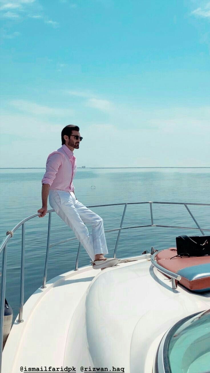 Pak Dubai Men Outfit, Yacht Poses, Dubai Photography Ideas, Arabian Men, Yacht Photoshoot, Yacht Outfit, Dubai Photoshoot, Dubai Outfit, Boy Photoshoot