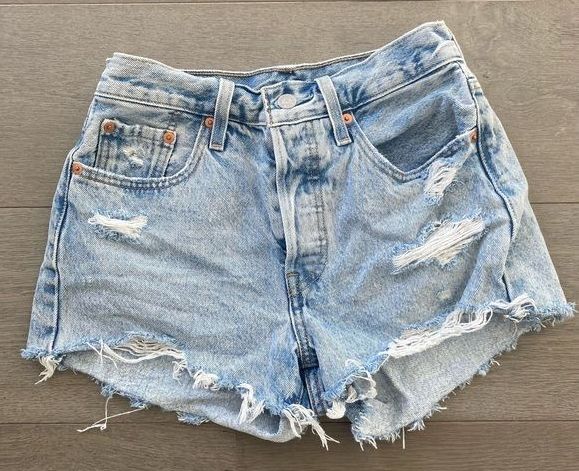 Jean Short Outfits, Ripped Jean Shorts, Denim Cutoff Shorts, Denim Cutoffs, Cute Jeans, Cute Everyday Outfits, Really Cute Outfits, Cute Simple Outfits, Preppy Outfits