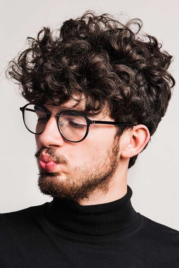 Men’s Short Hairstyles Curly, Messy Bob For Thick Hair, Curly Men Undercut, Men’s Curly Hair Undercut, Classy Curly Hairstyles Men, Mens Curly Short Hair, Short Curly Haircuts For Round Faces Men, Curly Top Short Sides Men, Undercut Hairstyle Men Curly