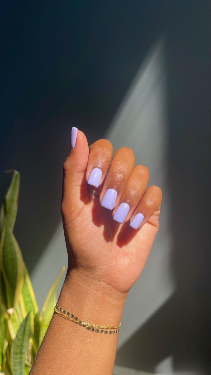 Short Nails Women Black Woman, Short Acrylic Nails Color Ideas Simple, Short Nail Inspo Black Woman, Simple Short Acrylic Nails Winter, In Nail Colors, Short Nail Ideas For Dark Skin Tone, Plain Gel Nails Simple Short, Natural Nail Ideas Black Women, Simple Short Gel Nails Classy