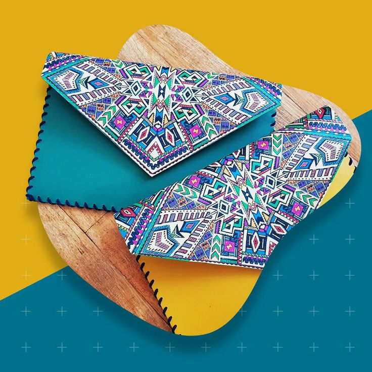 Aztec print leather clutch, Tribal leather clutch, bohemian leather clutch, Etnic clutch, Geometric clutch, Leather purse, Colorful clutch Hand Bags Ideas, Colorful Clutch, Painted Leather Bag, Gold Clutch Bag, Chic Purses, Bags Ideas, Butterfly Bags, Designer Clutch Bags, Fashion Geometric