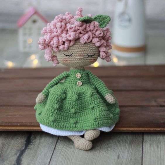 Crochet dolls Things To Make With Yarn, Knitted Cat, Beginner Crochet Projects, Cute Doll, Crochet Doll Pattern, Knitted Dolls, Crochet Toys Patterns, Knitted Toys, Crochet For Beginners