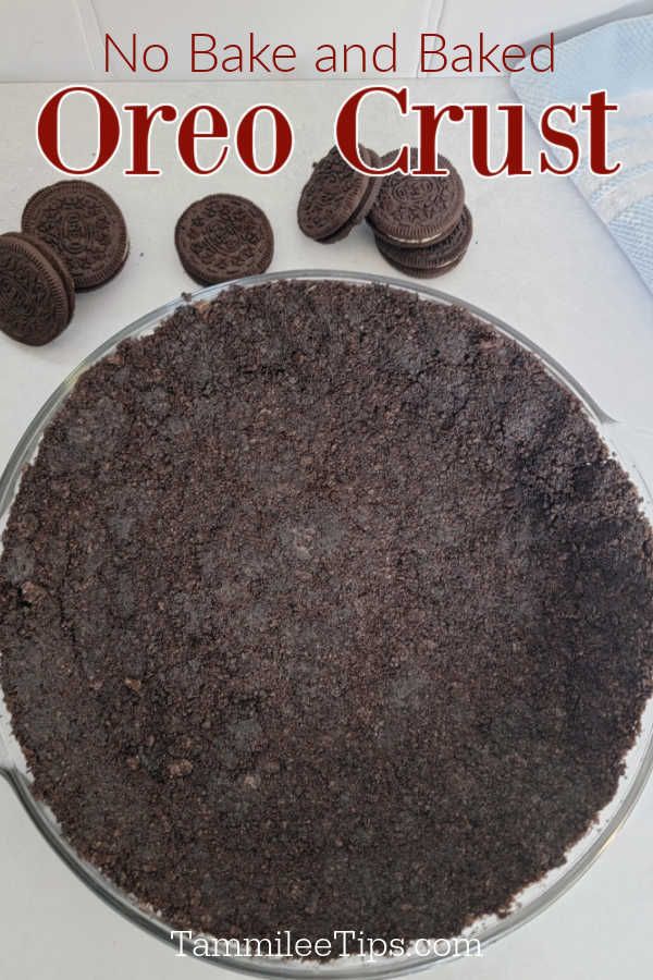 an oreo crust in a glass bowl with cookies around it and the words, no bake and baked oreo crust