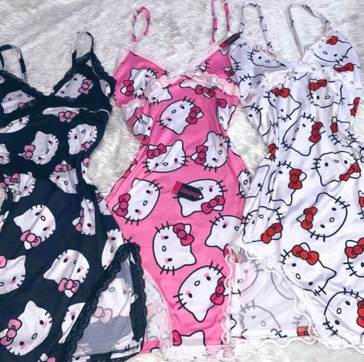 ماثيو ماكونهي, Images Hello Kitty, Hello Kitty Dress, Kitty Clothes, Hello Kitty Clothes, Hello Kitty Aesthetic, Cute Pajamas, Hello Kitty Pictures, Hello Kitty Items