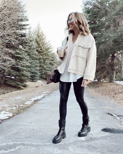 12 Winter Outfit Ideas with Leggings » Lady Decluttered Sherpa Boots, Outfits Leggins, Shacket Outfit, Simple Winter Outfits, Winter Outfit Ideas, Winter Outfits Cold, Legging Outfits, Cute Winter Outfits, Casual Winter Outfits