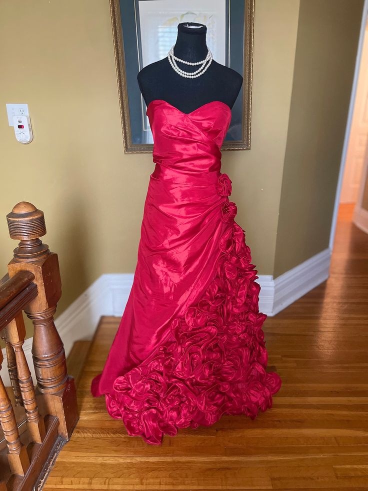 Timeless decadence!  Red ballgown. Marked size 11/12. Waist about 30". Stunning! Interested in more than 1 item from OperaKittyCo?  I do combined shipping, meaning I package your items together and refund the shipping overage! Fitted Red Ball Gown For Debutante Ball, Ball Gown With Ruched Bodice For Debutante Ball, Ruched Bodice Ball Gown For Debutante Ball, Satin Ball Gown Evening Dress, Ball Gown For Debutante Ball With Lined Bodice, Red Satin Evening Dress With Pleated Bodice, Ball Gown With Sweep Train For Debutante Ball, Lined Bodice Ball Gown For Debutante Ball, Ball Gown With Pleated Bodice