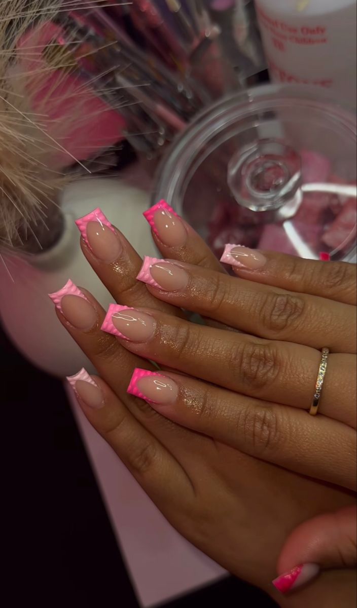 Classy Nails French Tip, Classy Nails French, Valentine Nails Pink, Art For Short Nails, Nail Art For Short Nails, Nail Art Inspo, Nails French Tip, Acrylic Toe Nails, Nail Art Tips