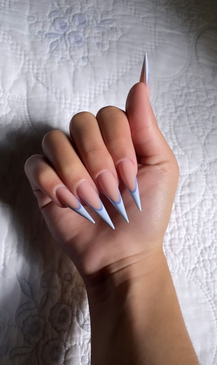 Stilleto Nail Idea Short, Pointed Nail Ideas, Nail Ideas Stiletto Long, Nails Stiletto Summer, Stilleto Nail Ideas, French Tip Nails Stiletto, French Stiletto Nails Design, Summer Nails Stiletto, Cute Stiletto Nails Designs