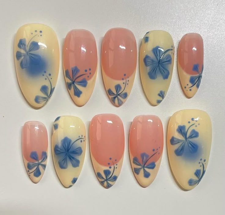 Cute Almond Nail Ideas, Nails Flower Design, Summer Manicure Designs, Nails Ideas Summer, Keala Settle, Bts Nails, Designed Nails, Summer Nails Almond, Tropical Nails