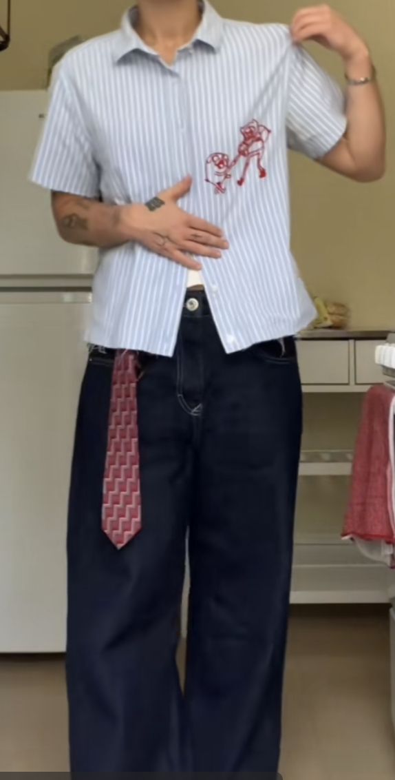 Using A Tie As A Belt, Ties As Belts, Tie As Belt Outfit, Tie As A Belt Outfit, Tie Belt Outfit, Roblox Clothing Ideas, Tie As Belt, Casual Tie Outfit, Tie As A Belt