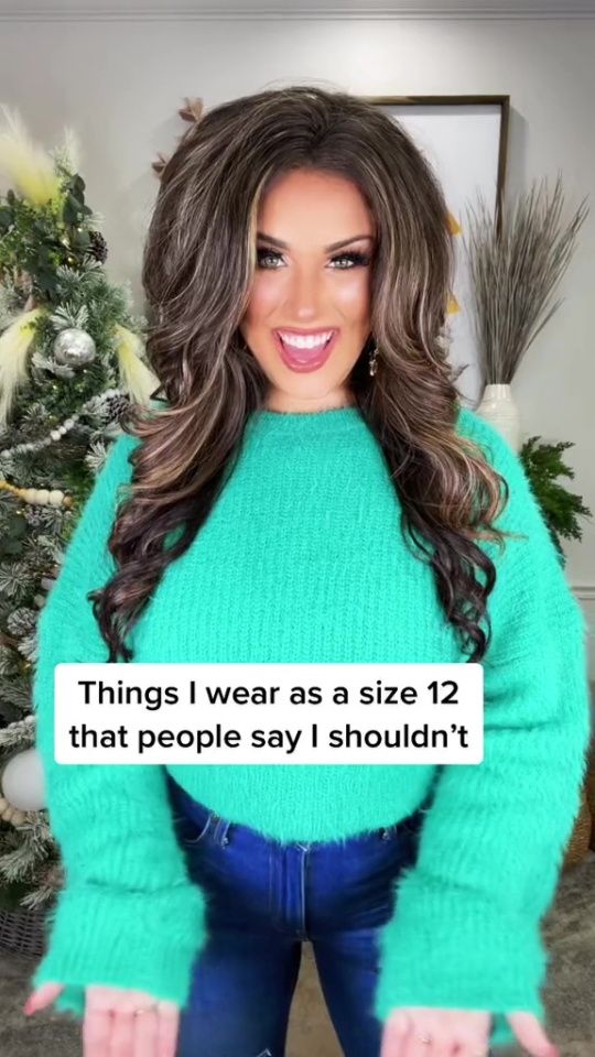 A MIDSIZE fashion TikToker has revealed the things people tell her she shouldn’t wear, as a US size 12, which is a UK 16. One of the women behind The Willow Boutique, a high-quality size inclusive clothing brand, has posted to TikTok revealing the things people have told her she shouldn’t wear. However, she adds […] Plus Size Post, Size 12 Outfits, Size 16 Fashion, Midsize Fashion, Plain White Tee, Plain Outfits, Over 50 Womens Fashion, Girl Inspiration, Turtle Neck Dress